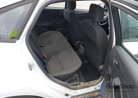 2016 Ford Focus S из США, поврежденный, VIN 1FADP3E26GL356458